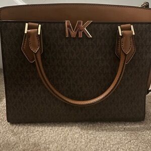 Michael Kors Mott Large Messenger